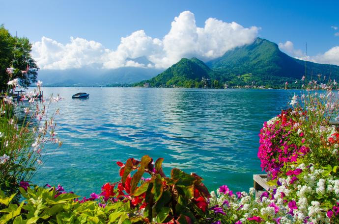 Le lac d'Annecy et ses paysages magnifiques