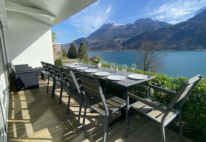 Vos repas avec vue sur le lac ? Le rêve !