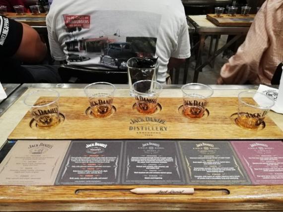 Echantillons de Jack Daniel's à déguster